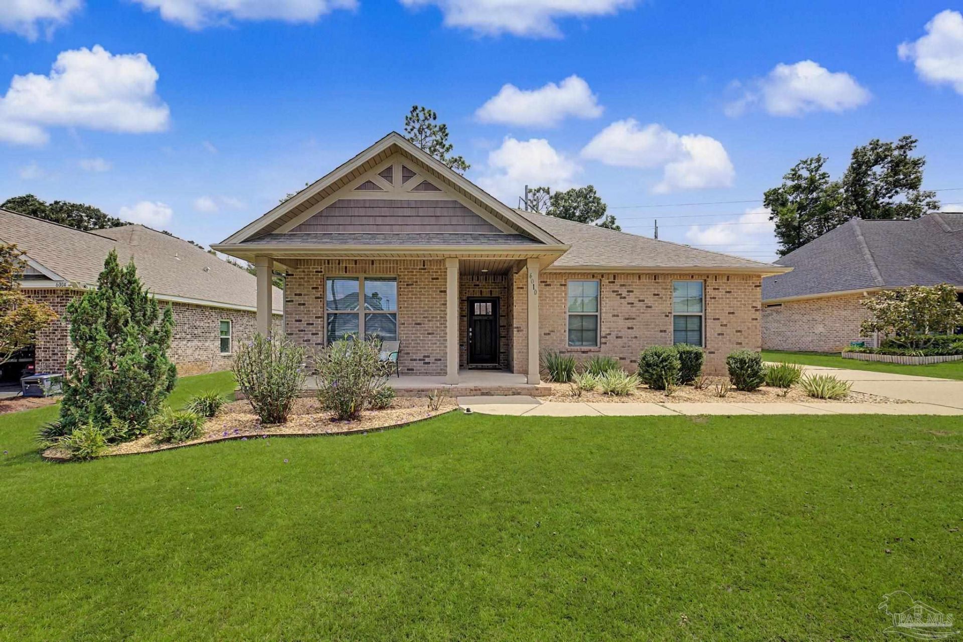 6010 Twenty One Oaks Dr, Pensacola, FL 32526 Main Photo