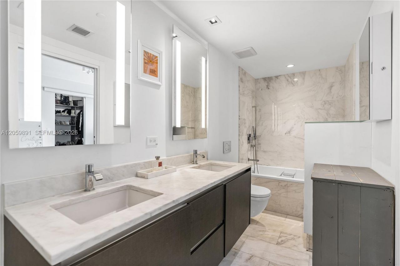 1451 Brickell Ave , Unit 1103, Miami, FL 33131 Photo