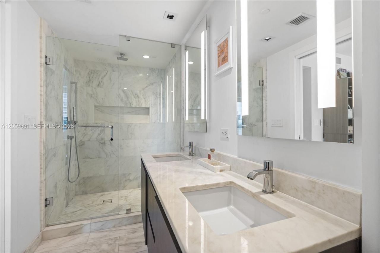 1451 Brickell Ave , Unit 1103, Miami, FL 33131 Photo