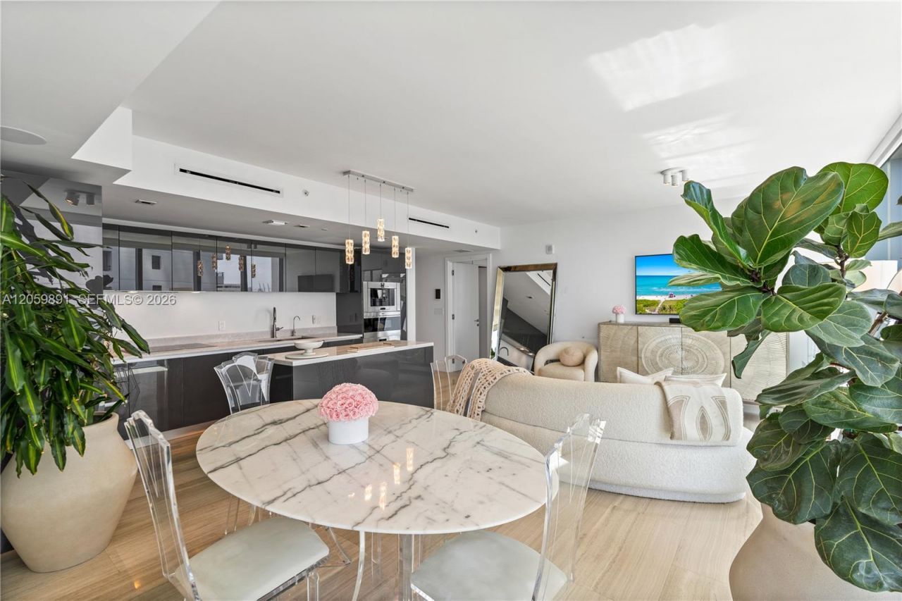 1451 Brickell Ave , Unit 1103, Miami, FL 33131 Photo