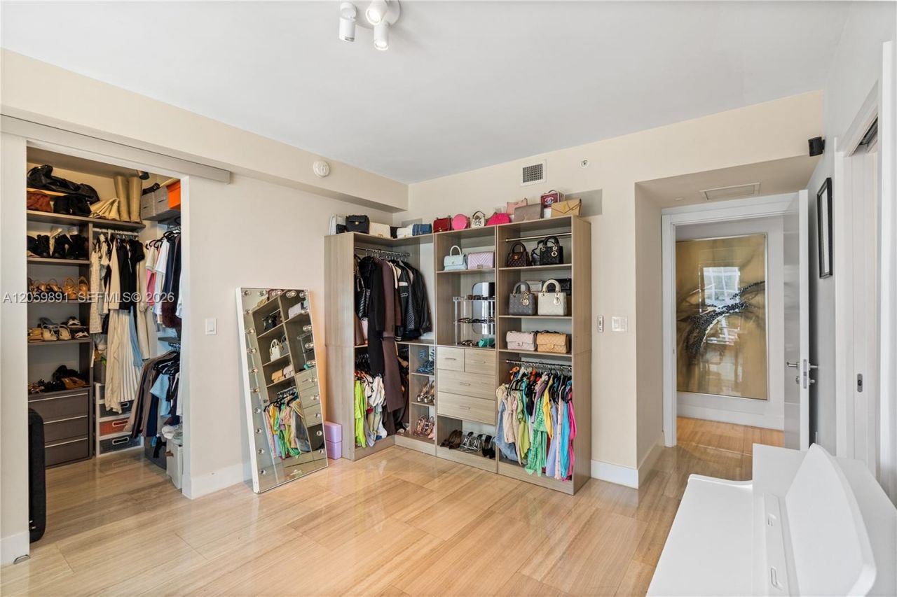 1451 Brickell Ave , Unit 1103, Miami, FL 33131 Photo