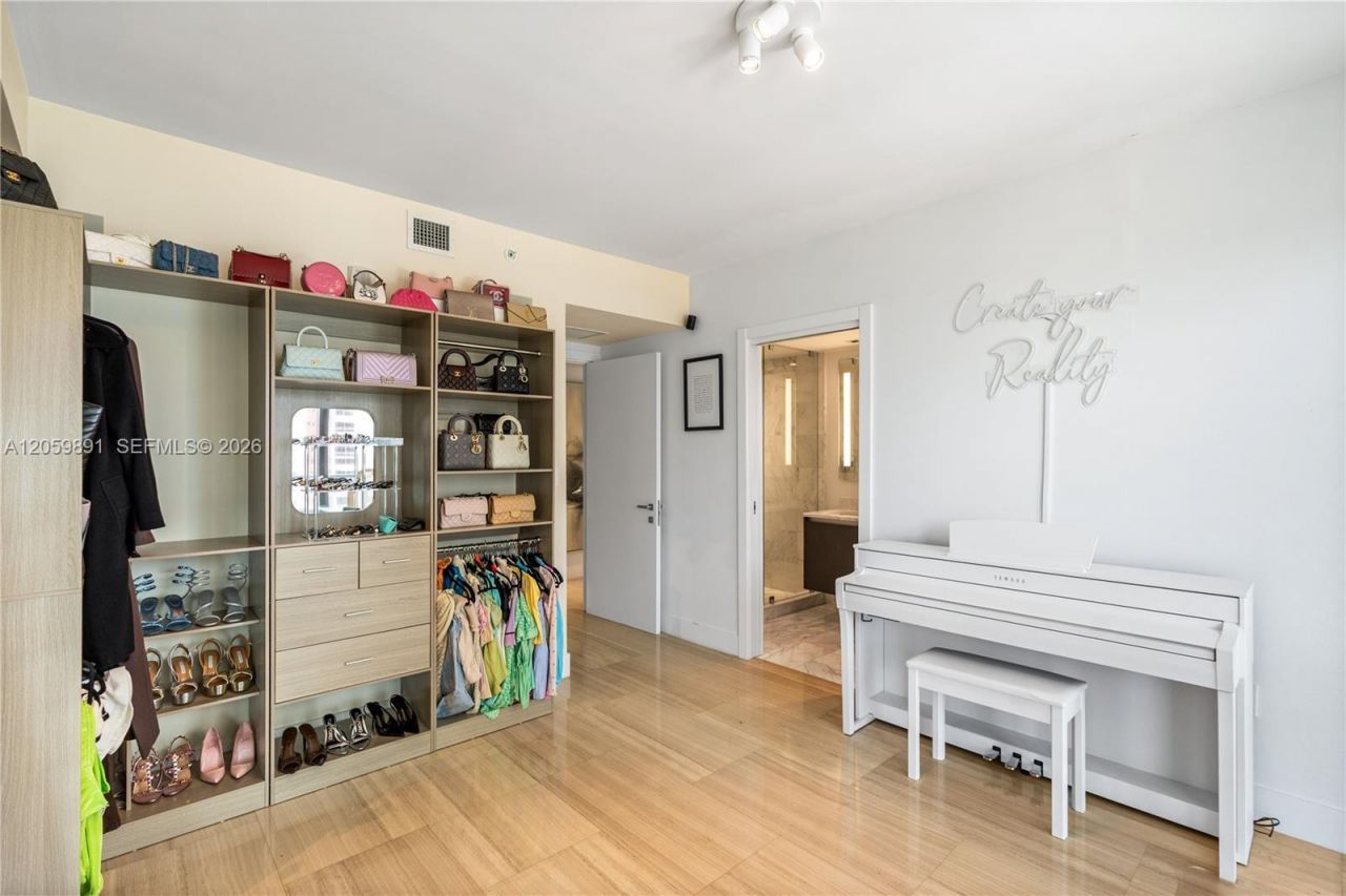 1451 Brickell Ave , Unit 1103, Miami, FL 33131 Photo