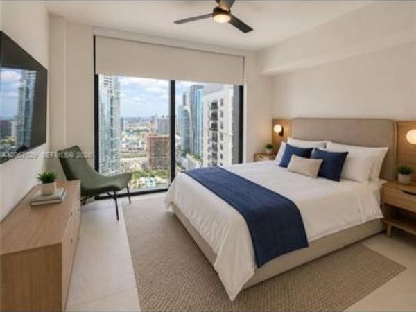 159 NE 6th St , Unit 3911, Miami, FL 33132