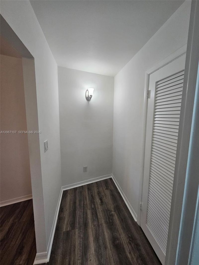 7470 Miami Lakes Dr, Unit B208, Miami Lakes, FL 33014 Photo