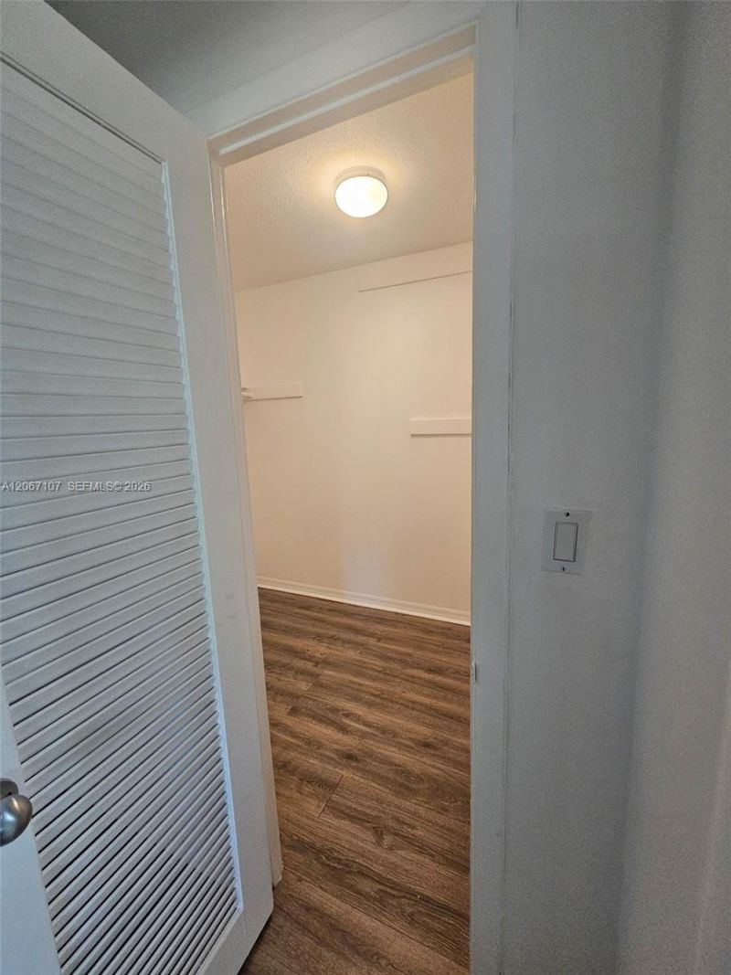 7470 Miami Lakes Dr, Unit B208, Miami Lakes, FL 33014 Photo