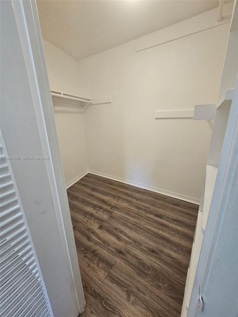 7470 Miami Lakes Dr, Unit B208, Miami Lakes, FL 33014 Photo