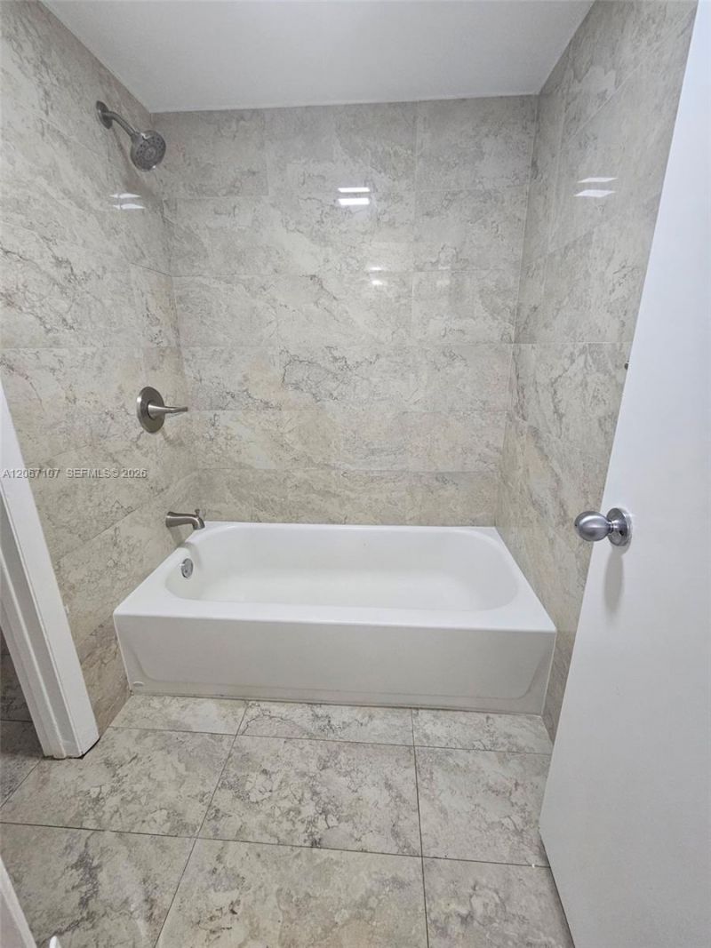 7470 Miami Lakes Dr, Unit B208, Miami Lakes, FL 33014 Photo