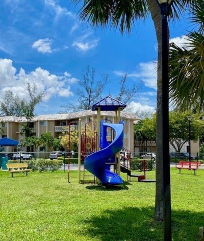7470 Miami Lakes Dr, Unit B208, Miami Lakes, FL 33014 Photo