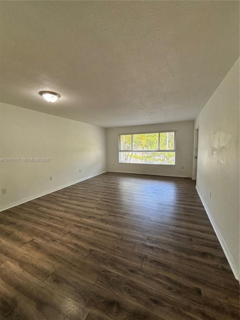 7470 Miami Lakes Dr, Unit B208, Miami Lakes, FL 33014 Photo