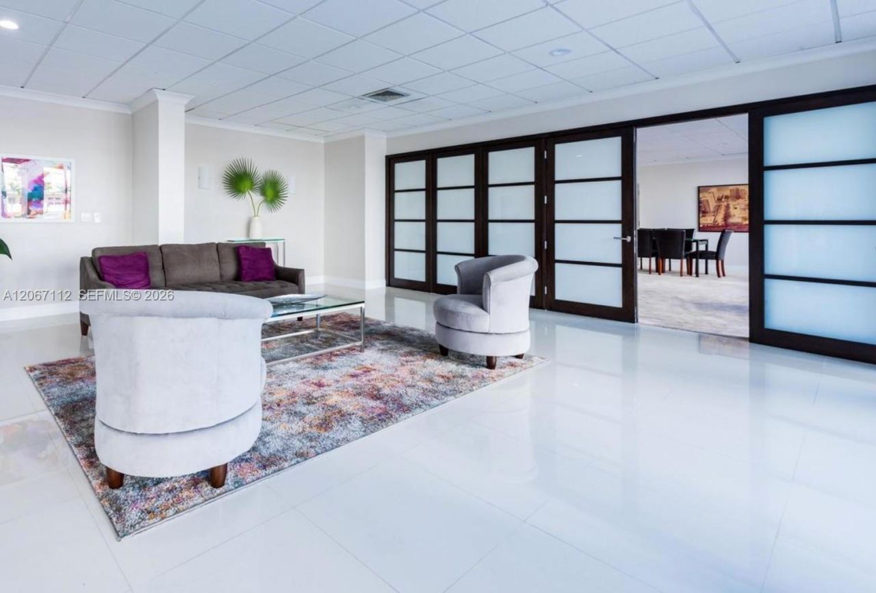 2049 S Ocean Dr, Unit 806, Hallandale Beach, FL 33009 Photo