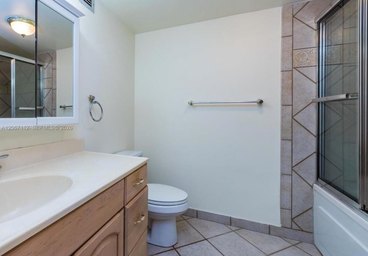 2049 S Ocean Dr, Unit 806, Hallandale Beach, FL 33009 Photo