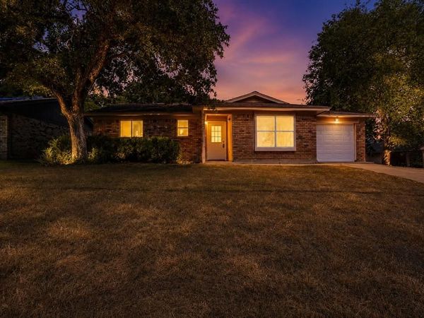 2100 NW 3rd Avenue , Mineral Wells, TX 76067