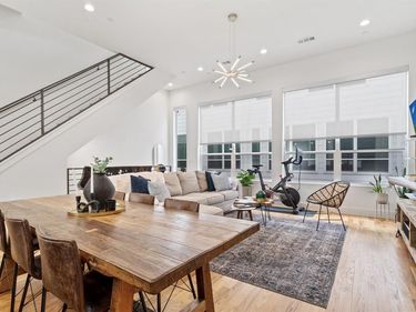 5802 Lindell Avenue, Unit 102, Dallas, TX 75206