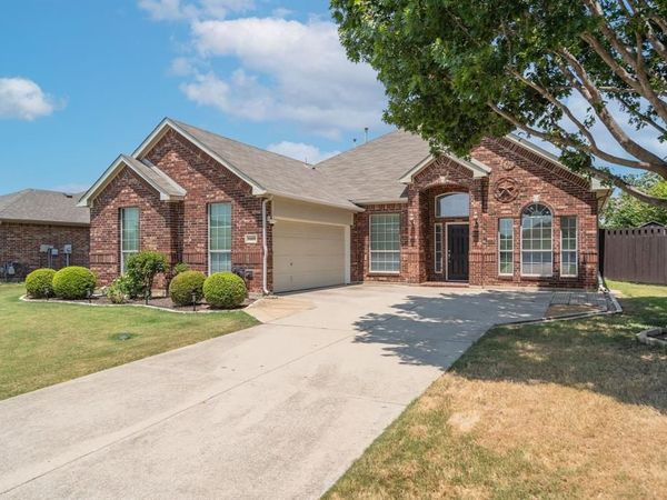 4403 Grassy Glen Drive, Corinth, TX 76208