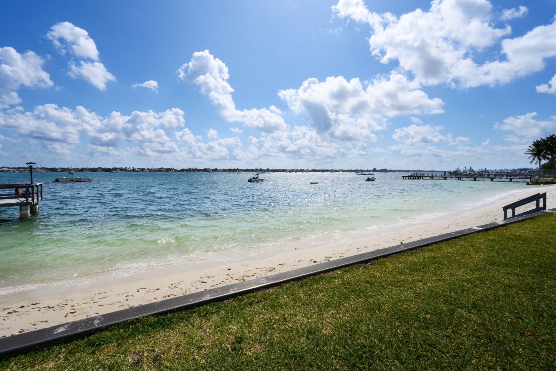 5600 N Flagler Drive, Unit 1105, West Palm Beach, FL 33407 Photo