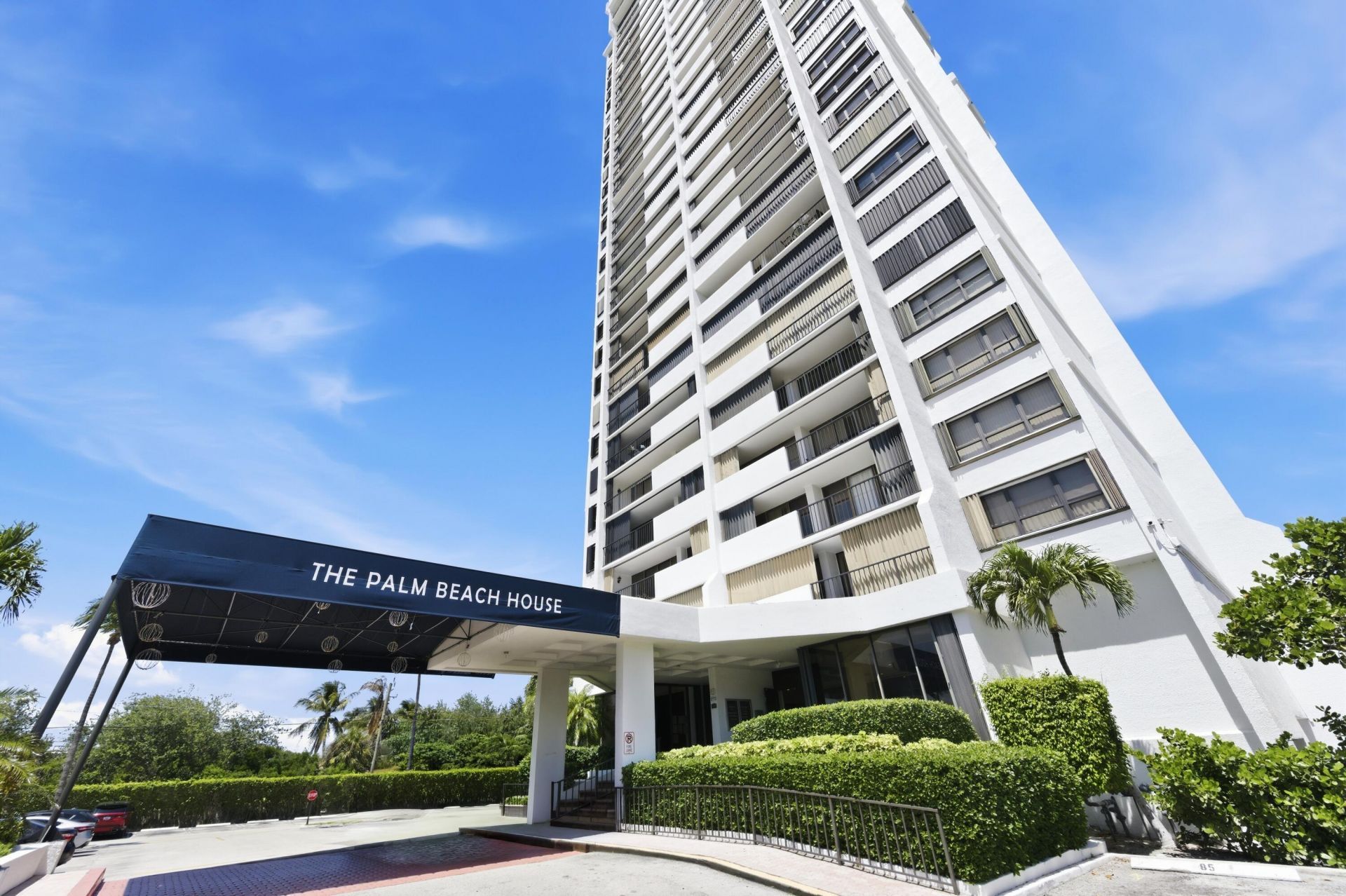 5600 N Flagler Drive, Unit 1105, West Palm Beach, FL 33407 Photo