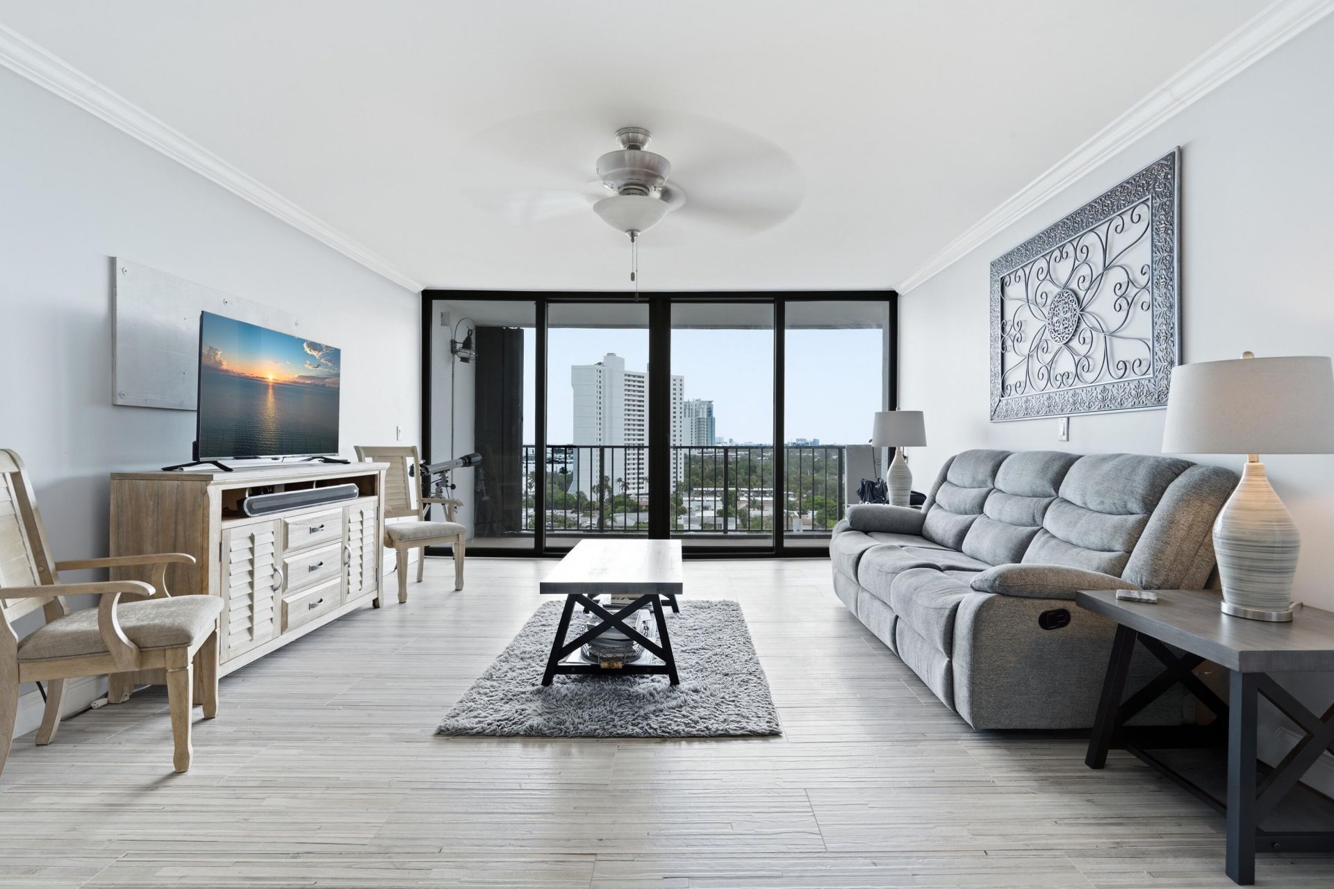 5600 N Flagler Drive, Unit 1105, West Palm Beach, FL 33407 Photo