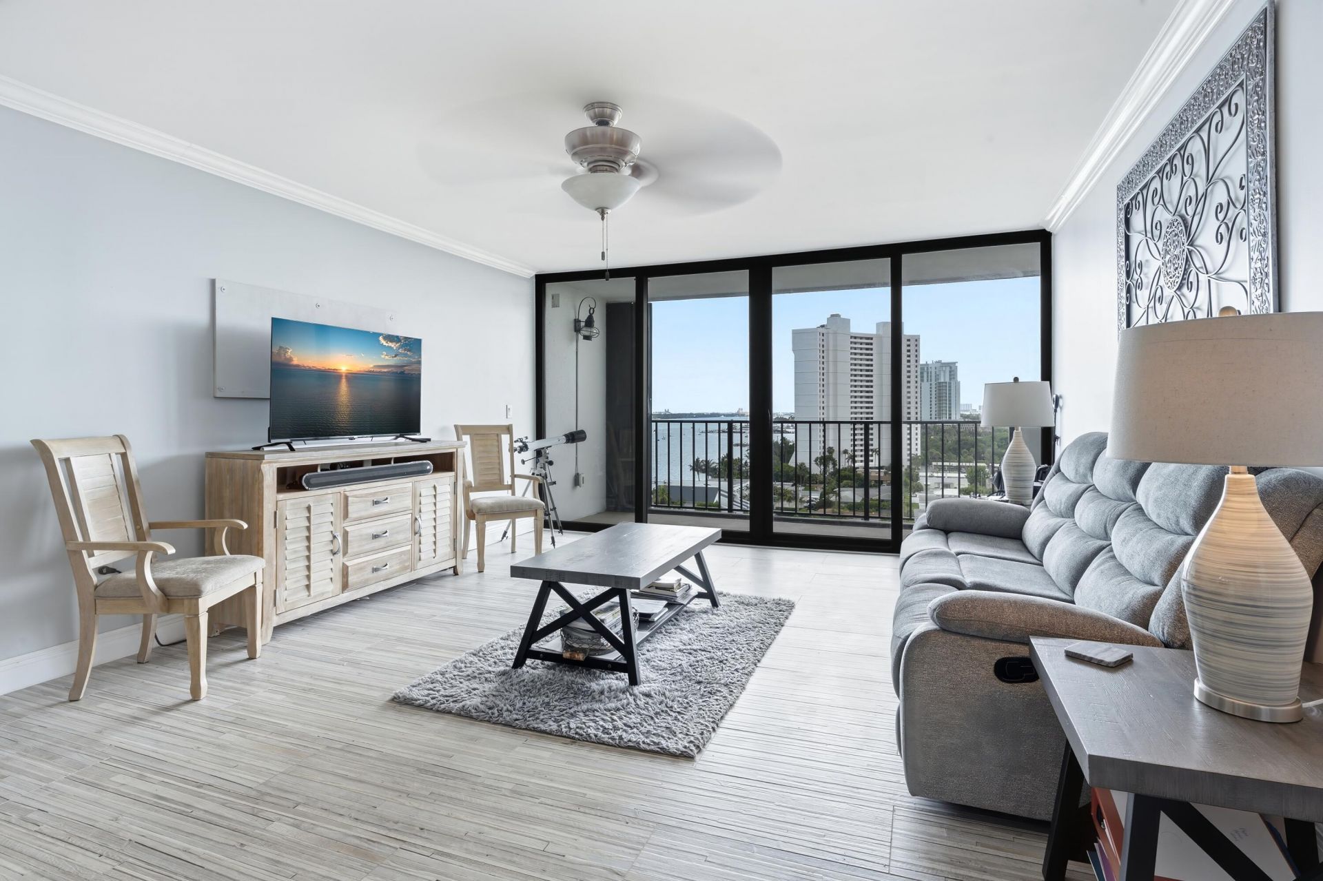 5600 N Flagler Drive, Unit 1105, West Palm Beach, FL 33407 Photo