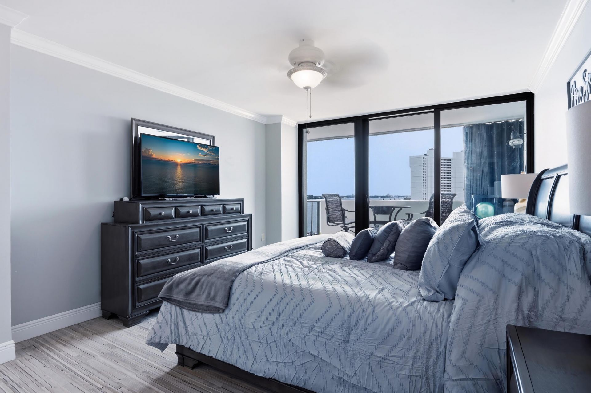 5600 N Flagler Drive, Unit 1105, West Palm Beach, FL 33407 Photo