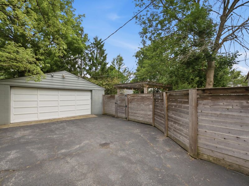 139 Aldrich Road, Columbus, OH 43214 Photo 49