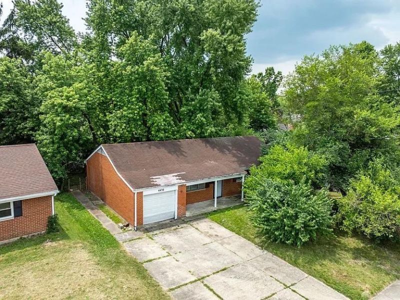 4430 Blueberry Avenue, Dayton, OH 45406 Photo 2