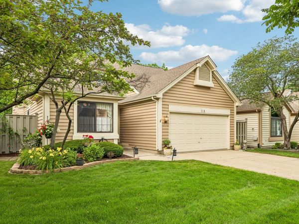 118 Seneca Trail , Bloomingdale, IL 60108
