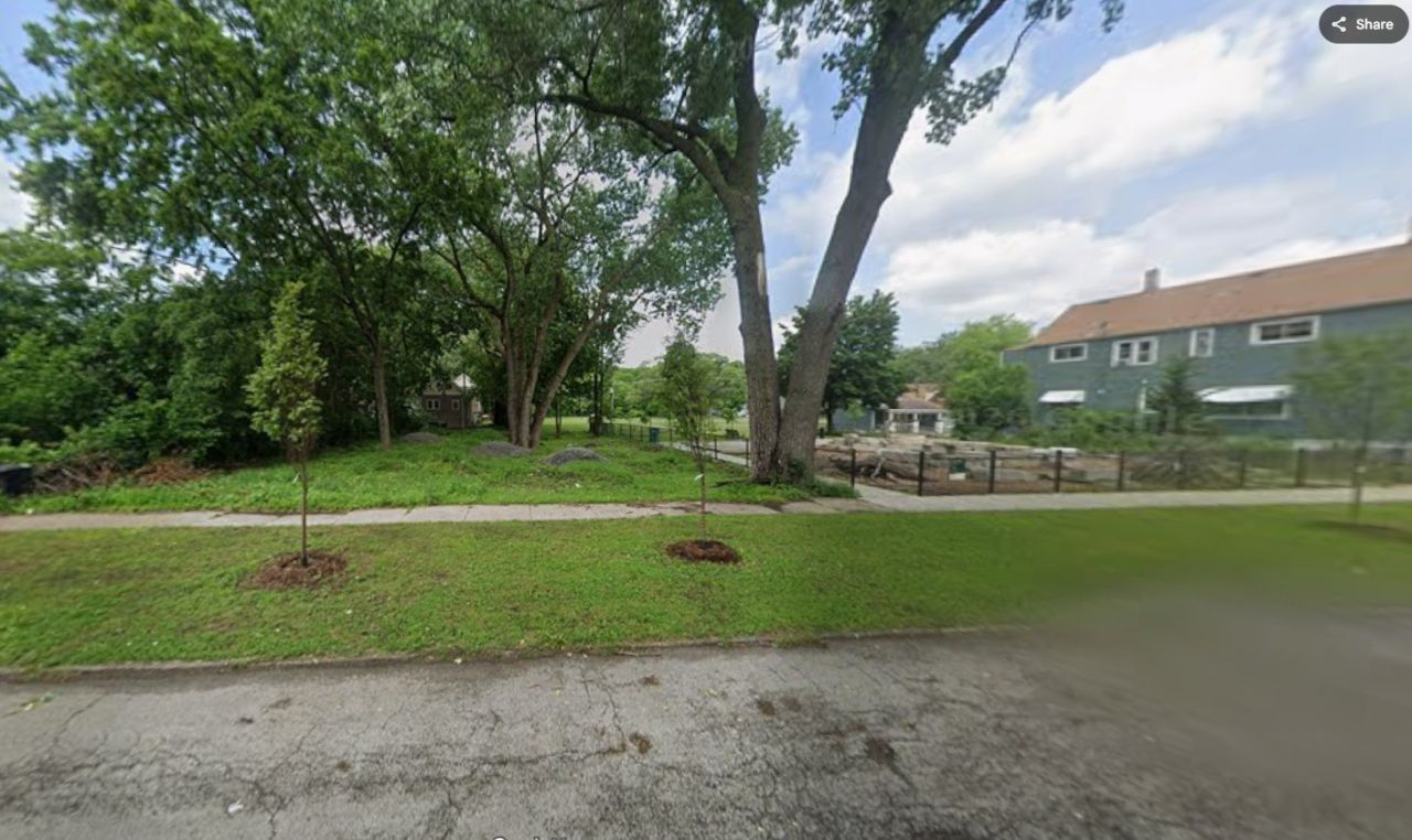 10116 S Exchange Avenue, Chicago, IL 60617 Main Photo