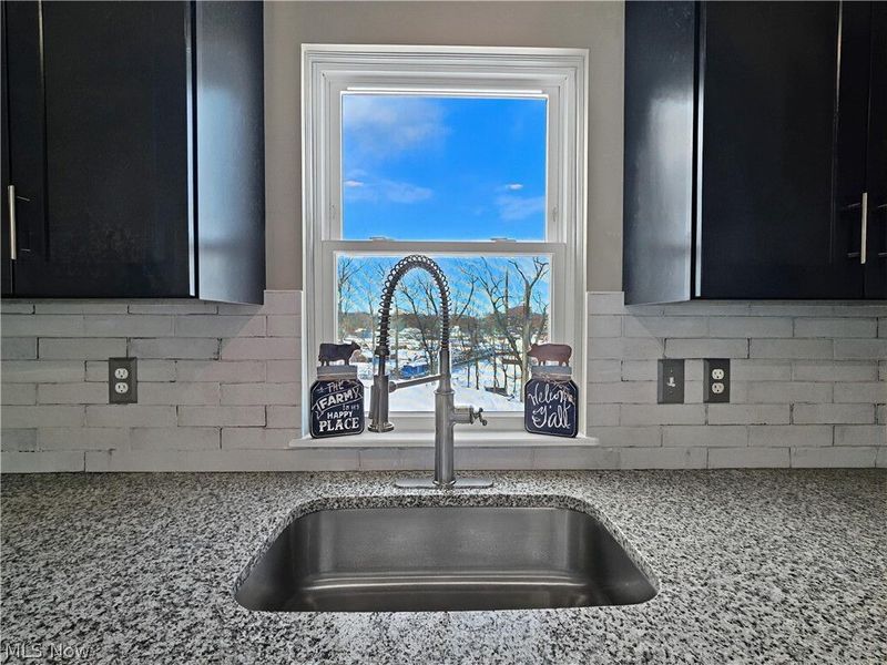 35965 Lake Shore Boulevard, Eastlake, OH 44095 Photo 17