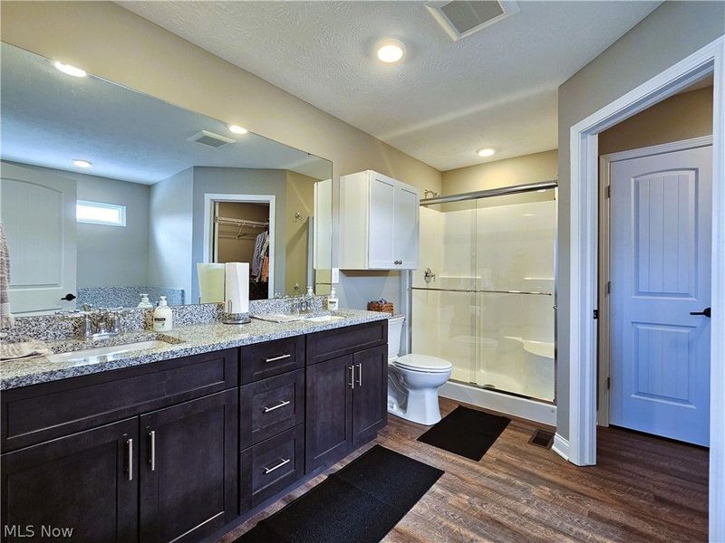 35965 Lake Shore Boulevard, Eastlake, OH 44095 Photo 19