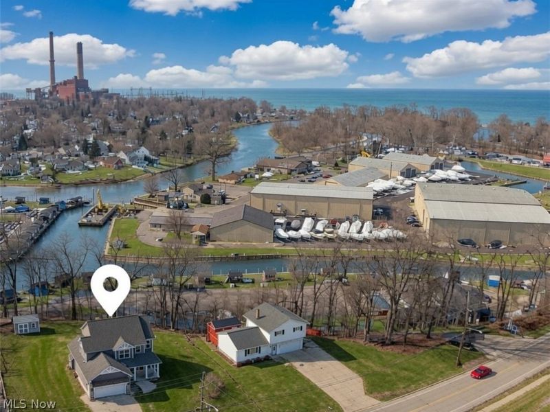 35965 Lake Shore Boulevard, Eastlake, OH 44095 Photo 2