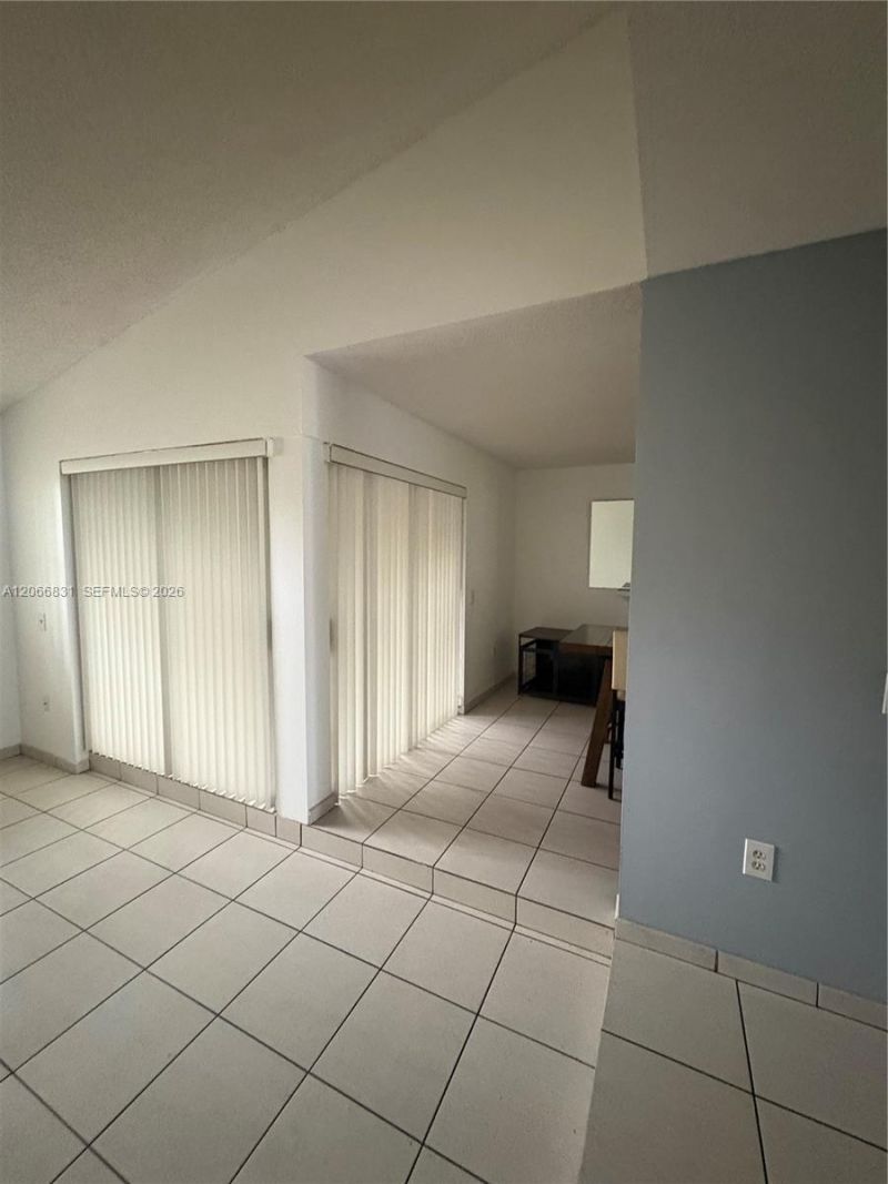 17919 NW 66th Ct , Hialeah, FL 33015 Photo