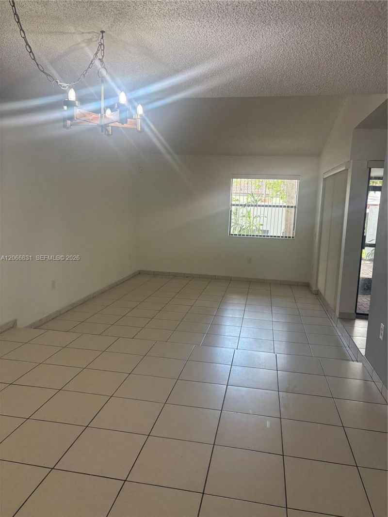 17919 NW 66th Ct , Hialeah, FL 33015 Photo