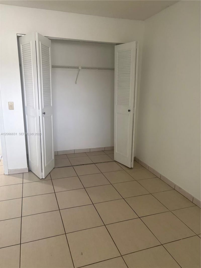 17919 NW 66th Ct , Hialeah, FL 33015 Photo