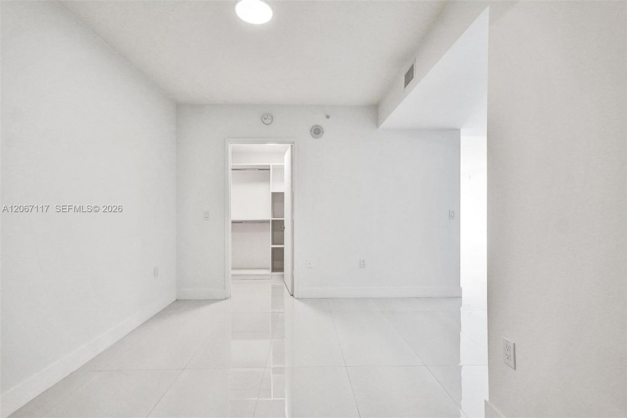 330 Sunny Isles Blvd, Unit 5-805, Sunny Isles Beach, FL 33160 Photo