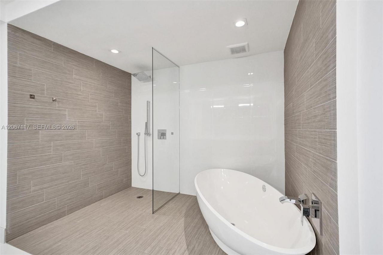 330 Sunny Isles Blvd, Unit 5-805, Sunny Isles Beach, FL 33160 Photo