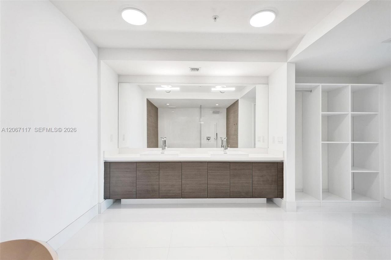 330 Sunny Isles Blvd, Unit 5-805, Sunny Isles Beach, FL 33160 Photo
