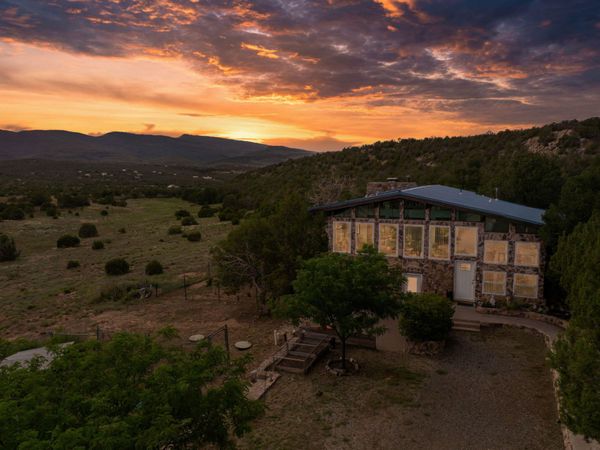 92 Valle Hermosa Road , Sandia Park, NM 87047
