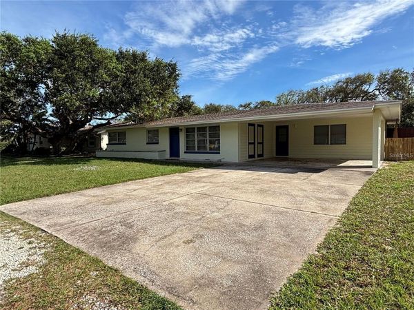 819 E 13TH AVENUE , NEW SMYRNA BEACH, FL 32169