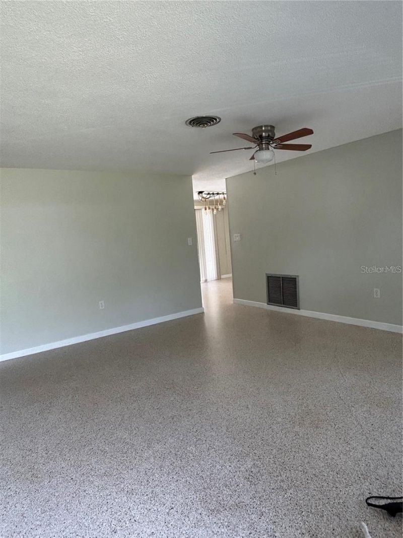 819 E 13th Avenue, New Smyrna Beach, FL 32169 Photo
