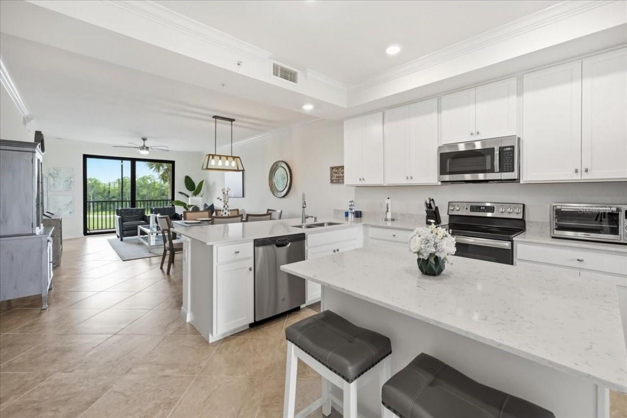 17520 Gawthrop Drive, Unit 305, Lakewood Ranch, FL 34211 Photo