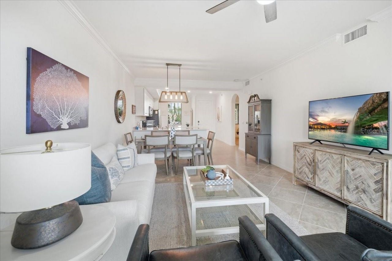 17520 Gawthrop Drive, Unit 305, Lakewood Ranch, FL 34211 Photo