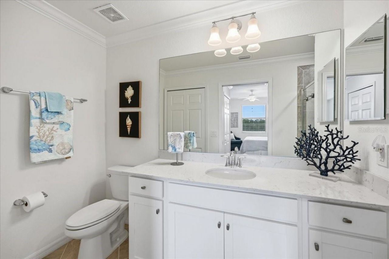 17520 Gawthrop Drive, Unit 305, Lakewood Ranch, FL 34211 Photo