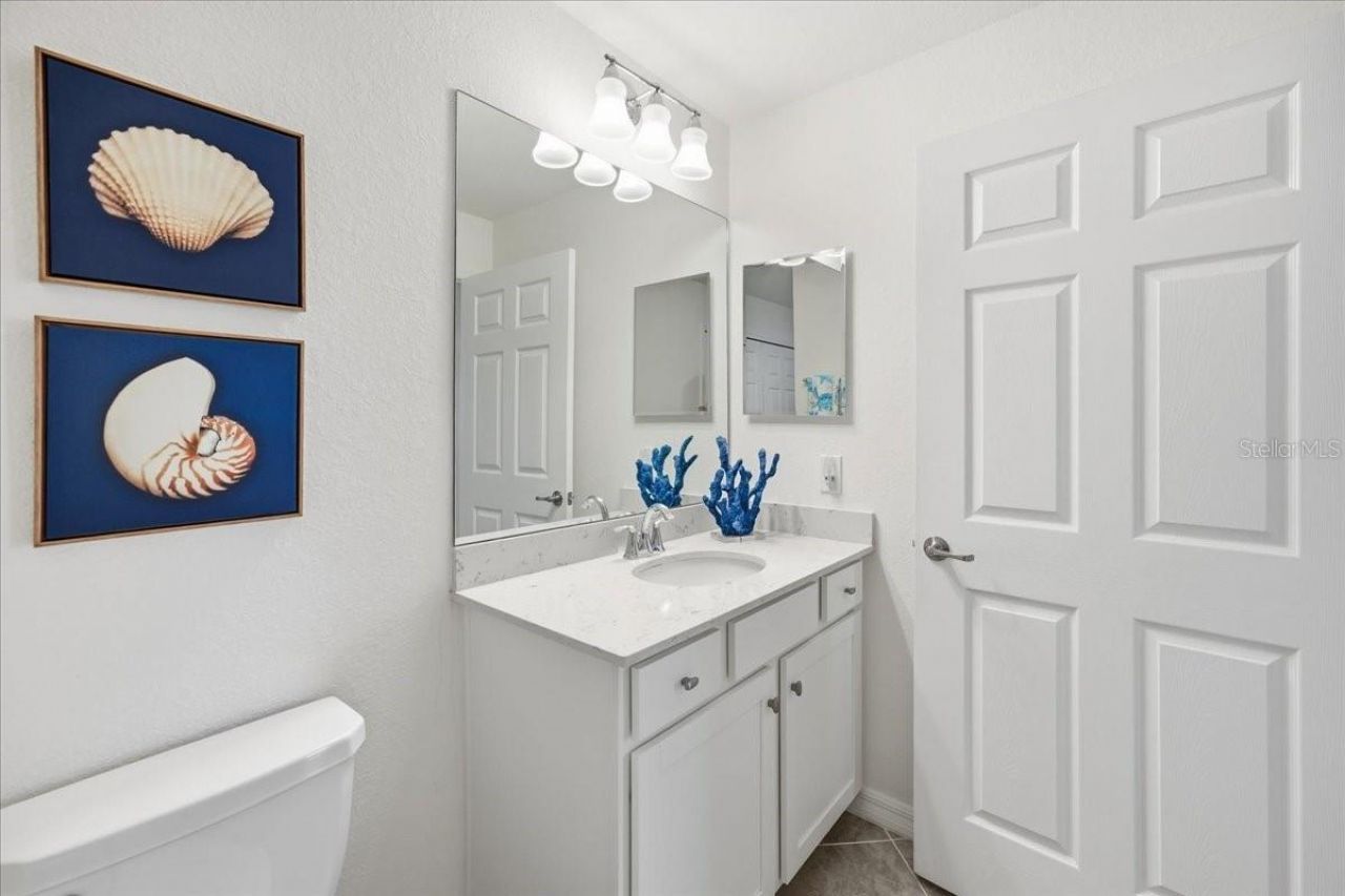17520 Gawthrop Drive, Unit 305, Lakewood Ranch, FL 34211 Photo