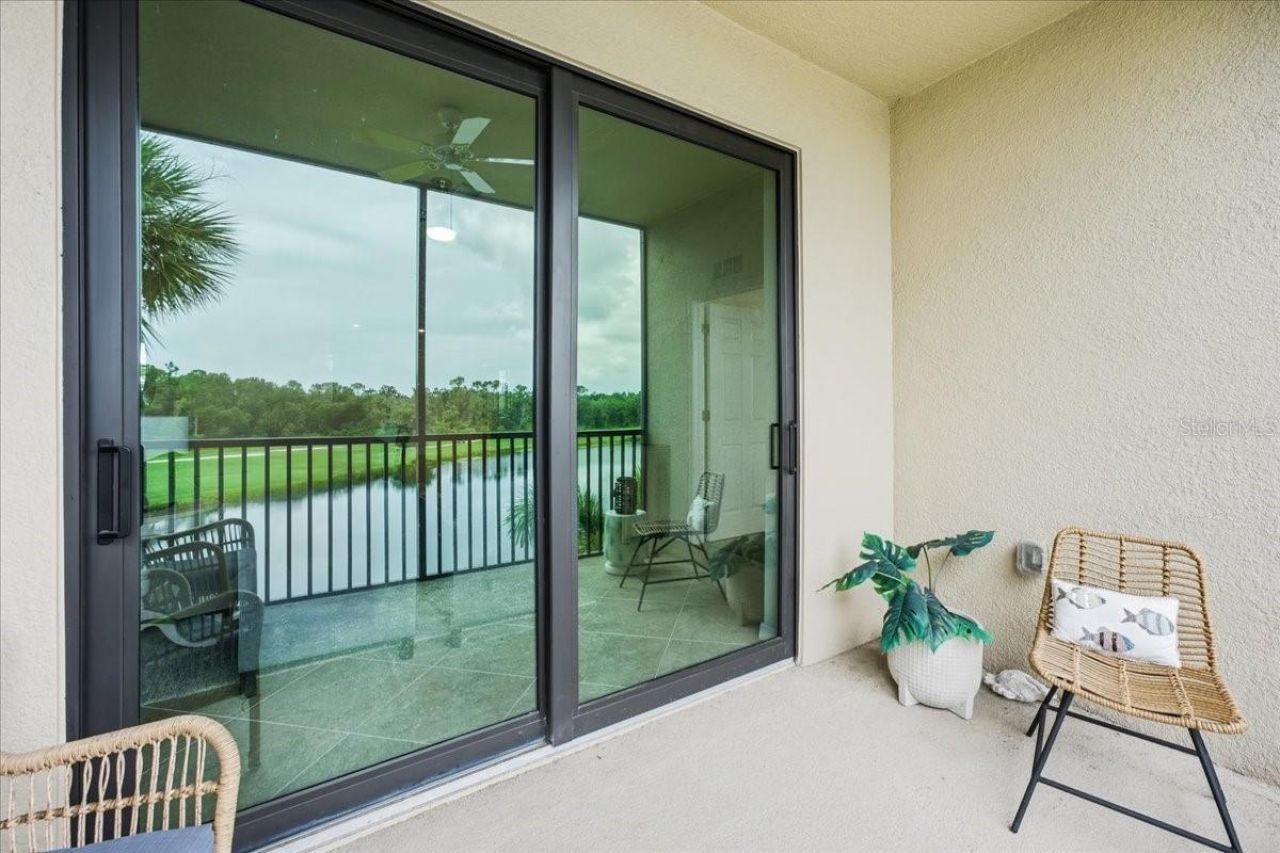 17520 Gawthrop Drive, Unit 305, Lakewood Ranch, FL 34211 Photo