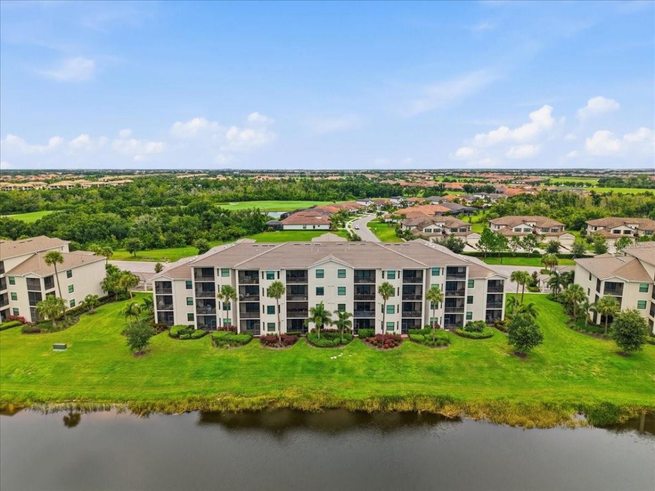 17520 Gawthrop Drive, Unit 305, Lakewood Ranch, FL 34211 Photo