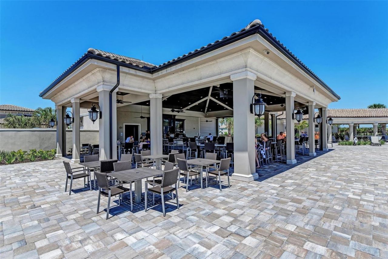 17520 Gawthrop Drive, Unit 305, Lakewood Ranch, FL 34211 Photo
