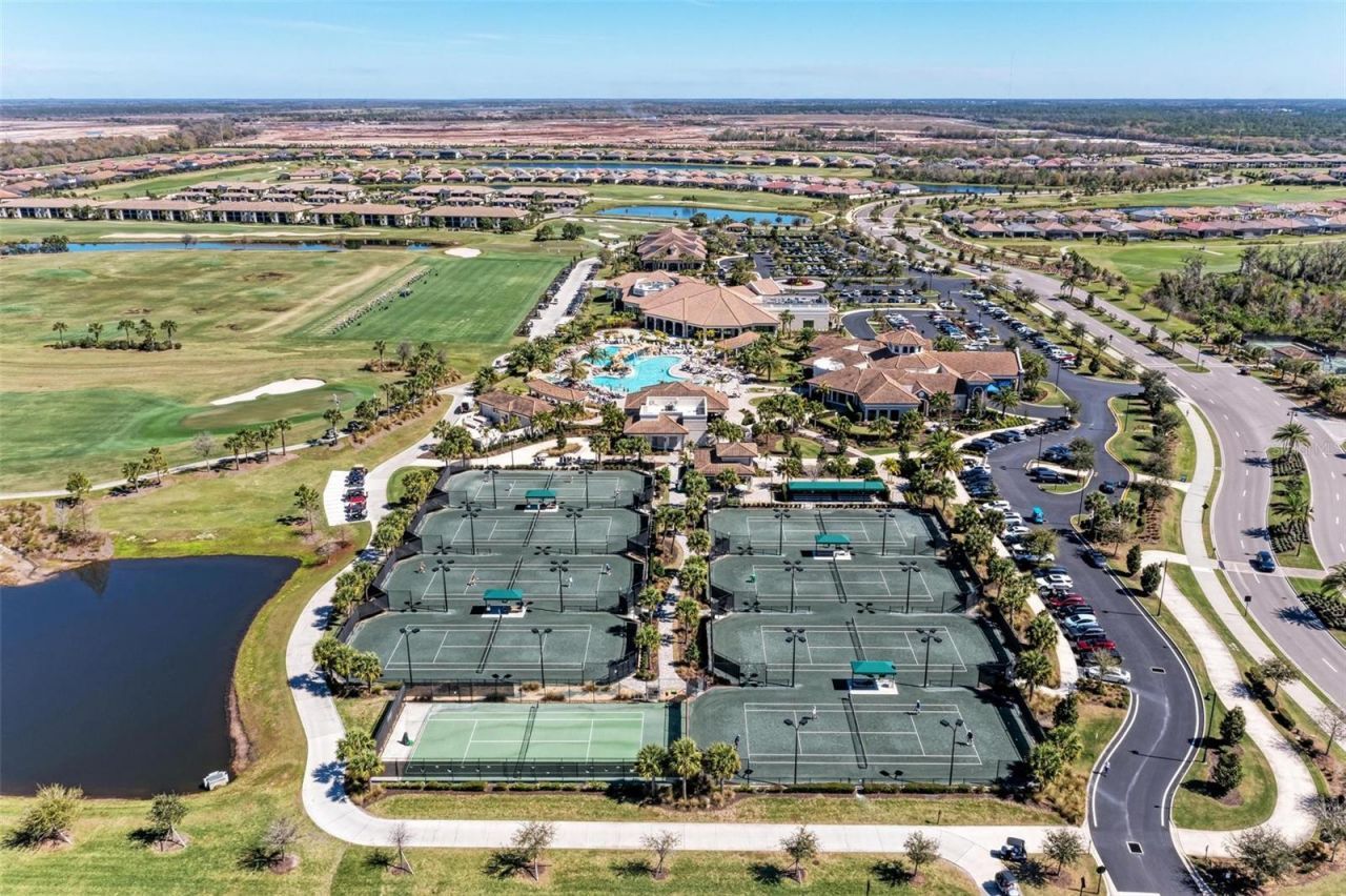 17520 Gawthrop Drive, Unit 305, Lakewood Ranch, FL 34211 Photo