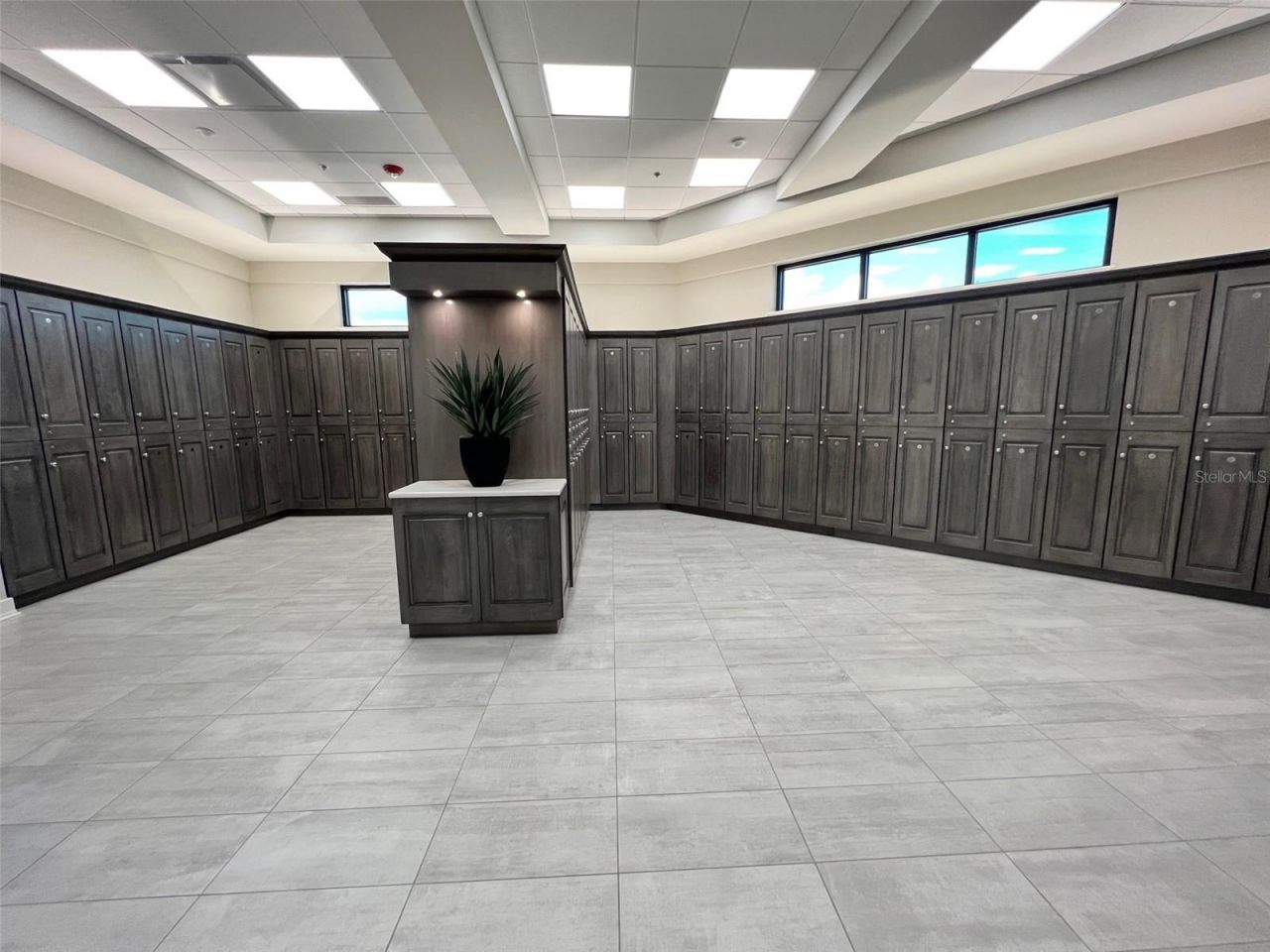 17520 Gawthrop Drive, Unit 305, Lakewood Ranch, FL 34211 Photo