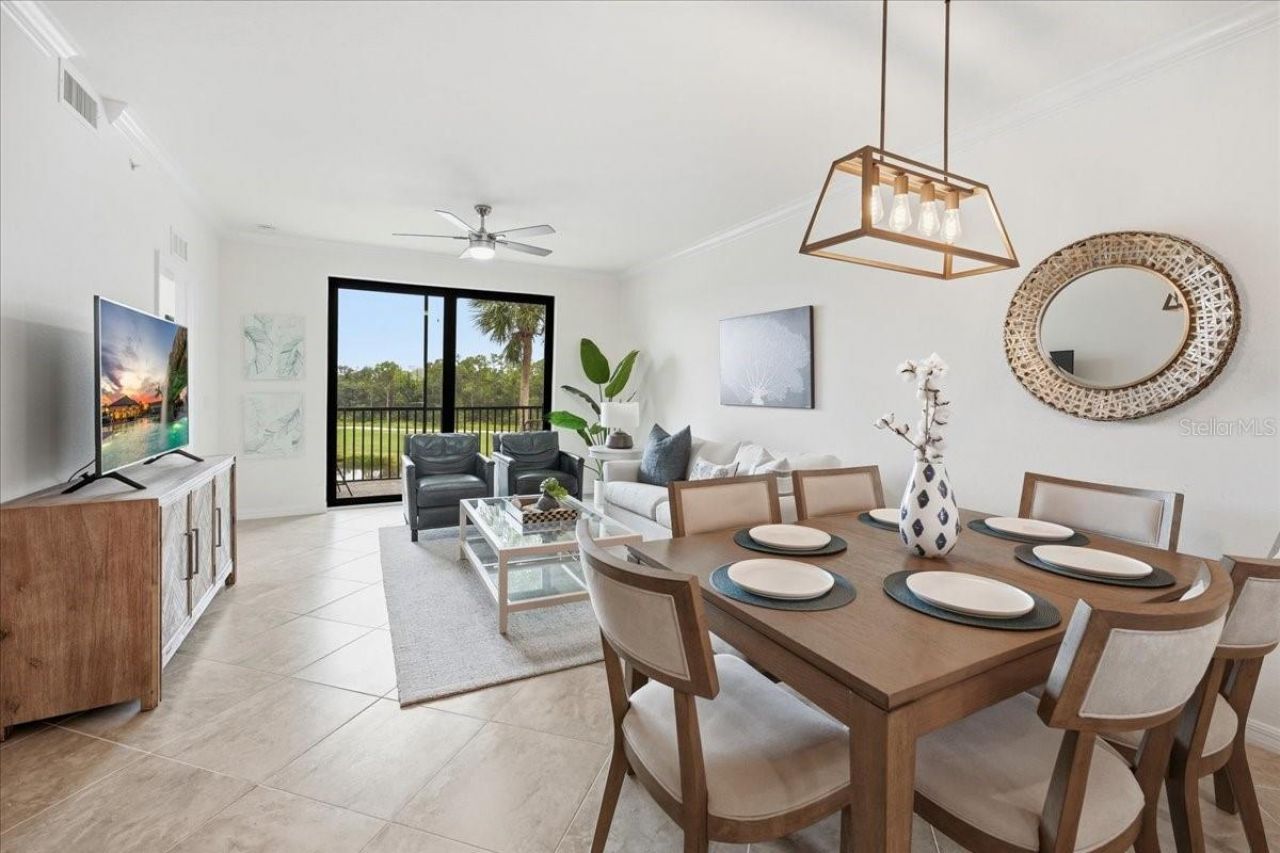 17520 Gawthrop Drive, Unit 305, Lakewood Ranch, FL 34211 Photo