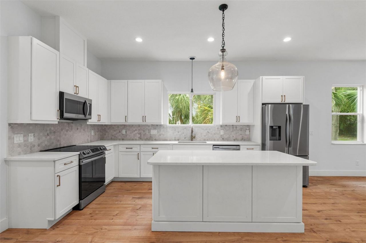 385 Georgia Avenue, Crystal Beach, FL 34681 Photo
